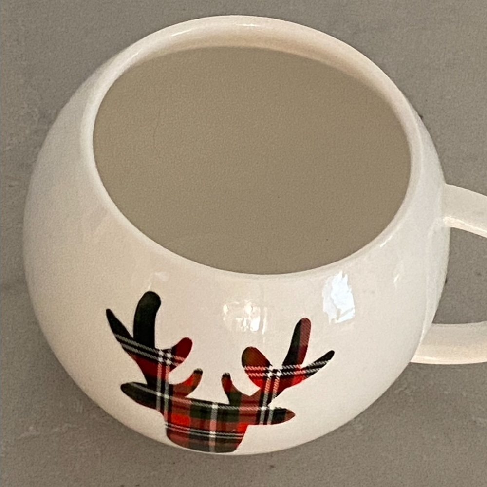 Large Round Porcelain Christmas Mug •NEW